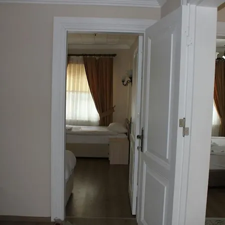Ezgi * İstanbul